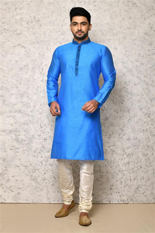 https://media.vinhemfashion.com/Images/RajsahiVol5BVLS4683I7WK1QES9/image/designer